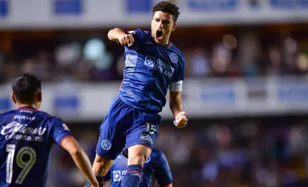 Nacho Rivero regresó a los entrenamientos de Cruz Azul tras el fallecimiento de su madre