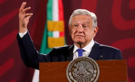 AMLO acusa censura de YouTube por eliminar mañanera donde exhibió número de reportera del NYT 