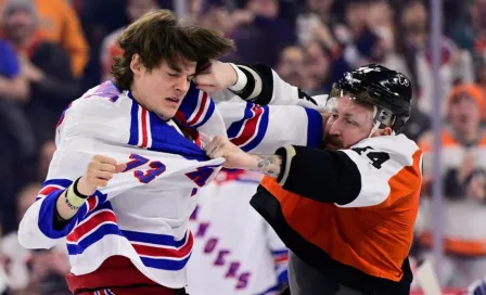 ¡Es legal! La pelea en NHL entre New York Rangers vs Philadelphia Flyers que da la vuelta al mundo