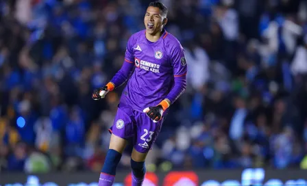 Kevin Mier aumenta su valor 1.4 millones de dólares desde su llegada a Cruz Azul