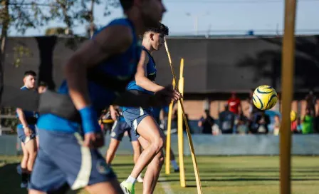 ¡De vuelta al Nido! 'Cabecita' Rodríguez regresa a los entrenamientos con América