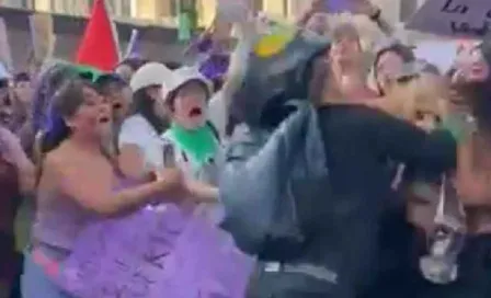 Joven es detenido por agredir mujeres en la marcha del 8 de Marzo en la CDMX