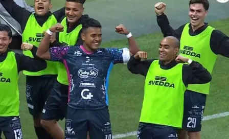 ¡'A lo Henry Martín'! Jugadores de Alebrijes de Oaxaca emularon festejo de América ante Chivas