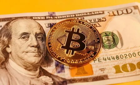 ¡Rompe récord! El bitcoin alcanza su precio más alto, con más de 70 mil dólares