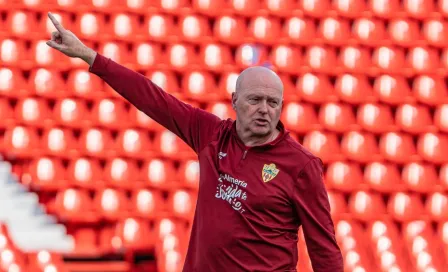 ¡Oficial! Pepe Mel es el nuevo técnico del Almería de César Montes