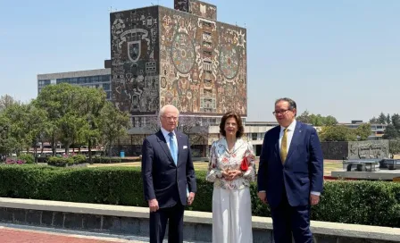 Reyes de Suecia visitan la UNAM y firman convenio entre universidades