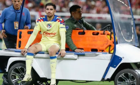 Diego Valdés salió lesionado del Clásico Nacional