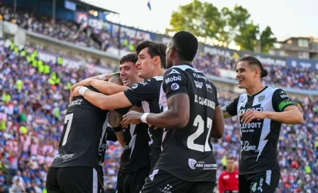 ¡Pierde el rumbo la Máquina! Cruz Azul cayó en casa 1-2 contra Necaxa