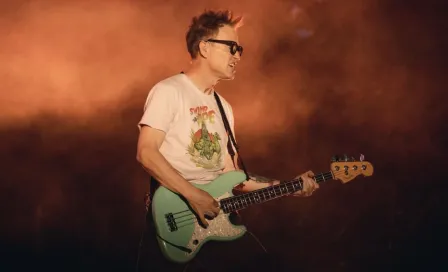 Mark Hoppus, de Blink-182, se burla de Francia durante su show en Argentina