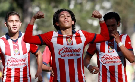 ¿Quién es Ariel Castro, el canterano de Chivas que deslumbró en las inferiores en el Clásico Nacional?