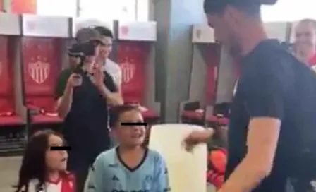 ¡Tremendo gesto! Ezequiel Unsain convivió con dos jóvenes aficionados de Necaxa