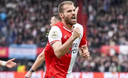 ¡La mecha mojada! Feyenoord remonta ante Utrecht sin goles de Santiago Giménez