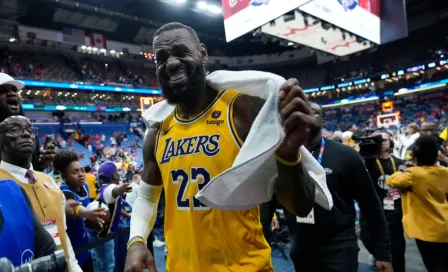 ¡Avanzan! Los Lakers derrotan a Pelicans y se instalan en los Playoffs de la NBA