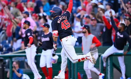 ¡Mexican power! Joey Meneses pega el hit ganador ante Astros de Houston en el 10mo inning