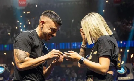 ¡Viva el amor! DJMariio le pide matrimonio a Noe en pleno final four de la Kings League 