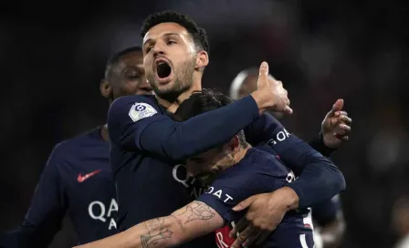 PSG goleó a Lyon y se afianza en el liderato de la liga francesa 