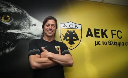 Matías Almeyda involucrado en fuerte bronca en Superliga de Grecia tras derrota del AEK Atenas