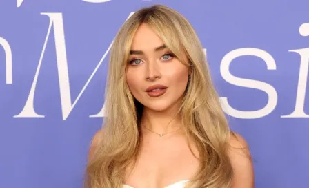 Sabrina Carpenter celebra su cumpleaños 25 con pastel con meme de Leonardo DiCaprio 