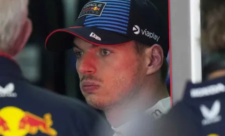 Aficionados 'explotan' contra Max Verstappen durante homenaje a Ayrton Senna