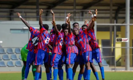 ¡Insólito! Premian con ventilador a MVP de la Liga Premier de Ghana