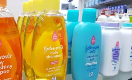 Demandan a Johnson & Johnson por fraude en las demandas por productos que causan cáncer