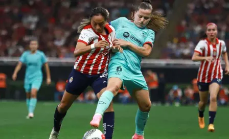 Futbolistas de Barcelona Femenil 'se negaron' a intercambiar playeras con jugadoras de Chivas