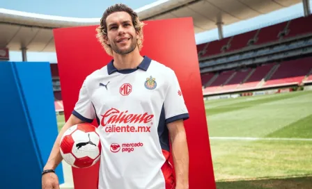 Chivas presenta su jersey de visitante para el Apertura 2024 y Clausura 2025