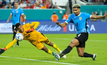 Ronald Araújo tras salir de cambio en duelo vs Panamá: 'Casi me desmayo'