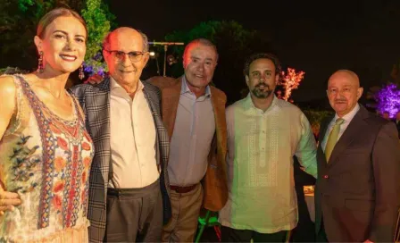 Reaparece Carlos Salinas de Gortari en una fiesta en España