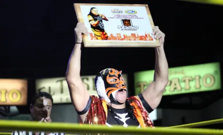 Homenajean a Felino por 40 Años de Historia en la Arena Coliseo de Guadalajara