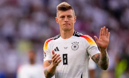 Toni Kroos ofrece disculpa a Pedri tras lesionarlo: 'No era mi intención'