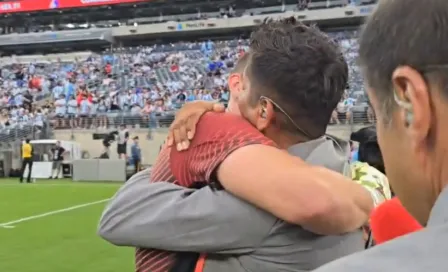 Jorge Campos se reúne con Crépeau y presume su apoyo a Canadá 