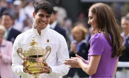 Alcaraz vence a Djokovic en Wimbledon para conseguir su cuarto título de Grand Slam