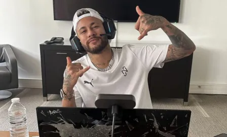 Neymar le da la bienvenida a su tercera hija, que tuvo con Amanda Kimberlly