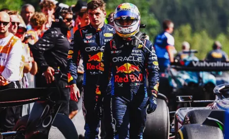 Red Bull confirma continuidad de Checo Pérez junto a Max Verstappen