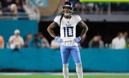 Deandre Hopkins será baja de 4 a 6 semanas con los Titans por lesión de rodilla