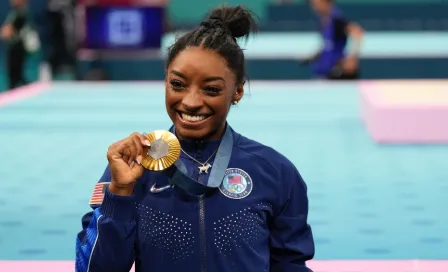 ¡Única! Simone Biles y el collar que la confirma como 'The Goat' tras ganar oro en París 2024