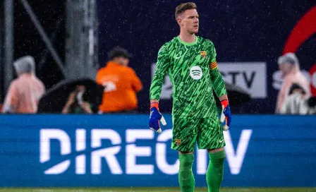 Ter Stegen festeja su primer partido con Barcelona en la temporada