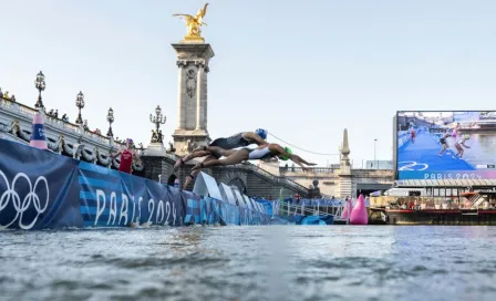 París 2024: Tres triatletas más se enfermaron tras nadar en el Río Sena 