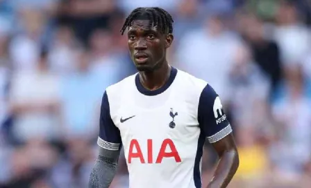 Tottenham suspende a Yves Bissouma por inhalar 'gas de la risa'