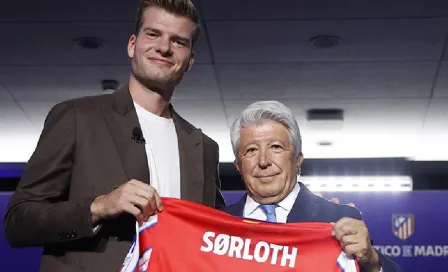 ¡Conmovedor! Alexander Sorloth es presentado en Atlético de Madrid con invitado de lujo