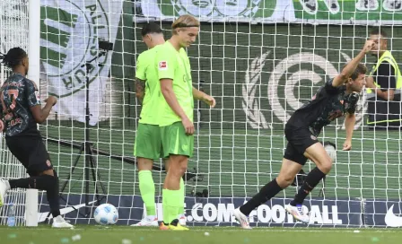 Gnabry rescata victoria del Bayern Múnich sobre Wolfsburg en feria de goles 