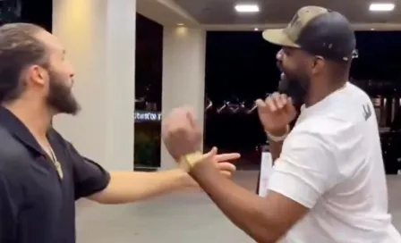 Jon Jones, campeón de UFC, se vio 'entrenando' con el nieto de Muhammad Ali en un hotel