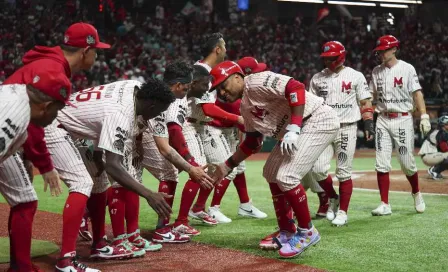 ¿A sacar la escoba? Diablos Rojos humillan a los Sultanes 17-0 en el Juego 2 de la Serie del Rey