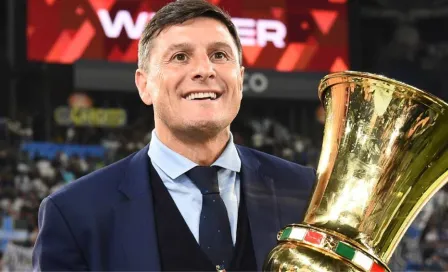 ¡De las canchas a Hollywood! Zanetti desfila en alfombra roja improvisada 