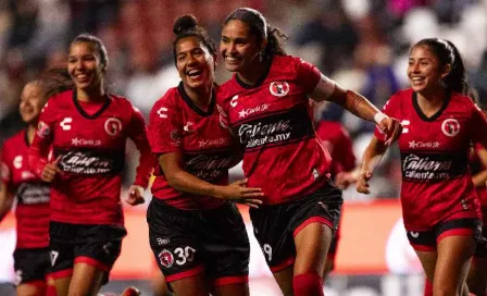 ¡Una manita! Tijuana Femenil hace valer la localía y golea 5-1 a Pumas