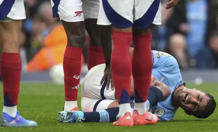 Rodri sale lesionado y en lágrimas durante el juego ante Arsenal