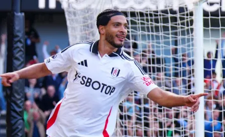 Raúl Jiménez es ovacionado tras su rendimiento con el Fulham: "Es su mejor momento"