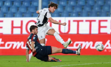 Con Johan Vásquez como titular, Genoa cayó 0-3 ante Juventus y prolonga mala racha