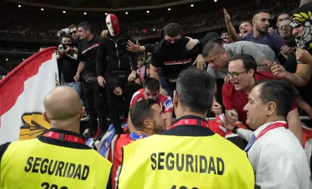 Atlético de Madrid se pronuncia en contra del lanzamiento de objetos en el Derbi Madrileño